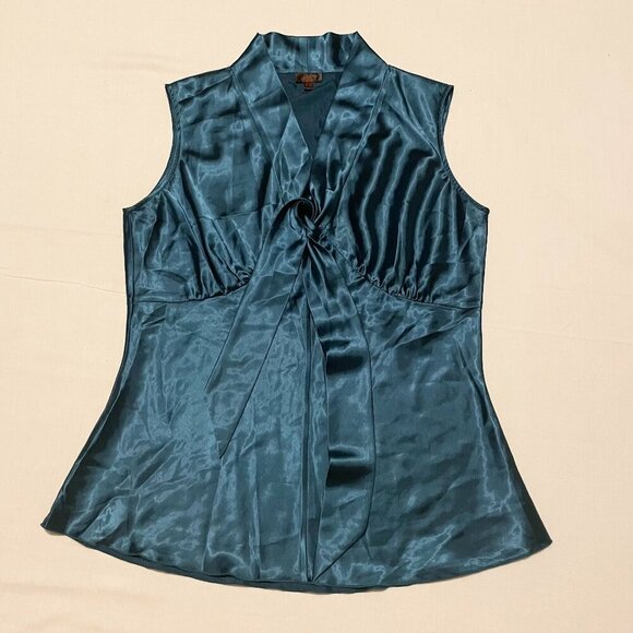 Danier Sleeveless Blouse Womens Size Medium - Picture 1 of 15